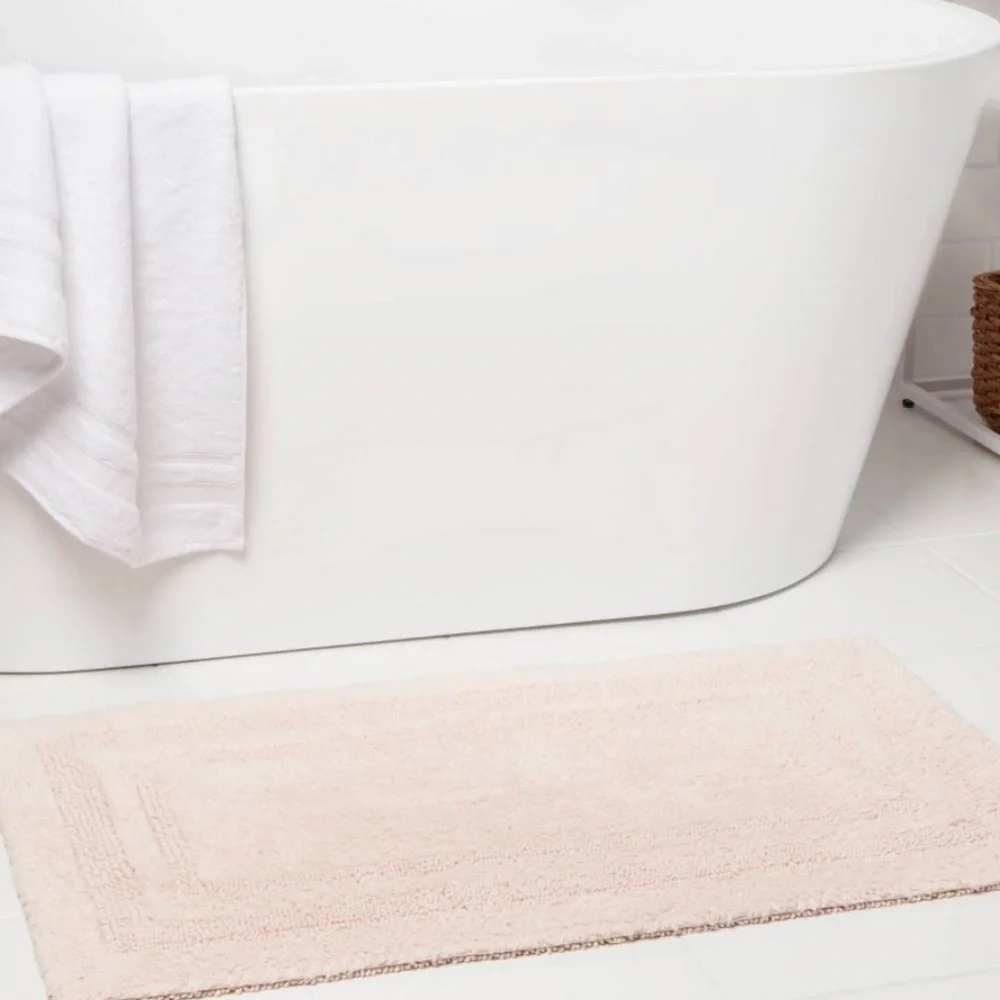 NWT 20&34;x34&34; Performance Cotton Reversible Bath Rug Pink - Threshold